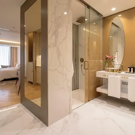 Savoy Palace The Leading Of The World 5* 푼샬